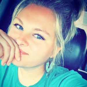 Meet your Posher, Katrena